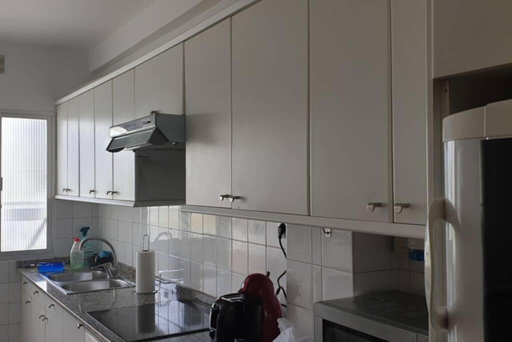Kuchyňa alebo kuchynka v ubytovaní Alojamiento ideal en Santiago