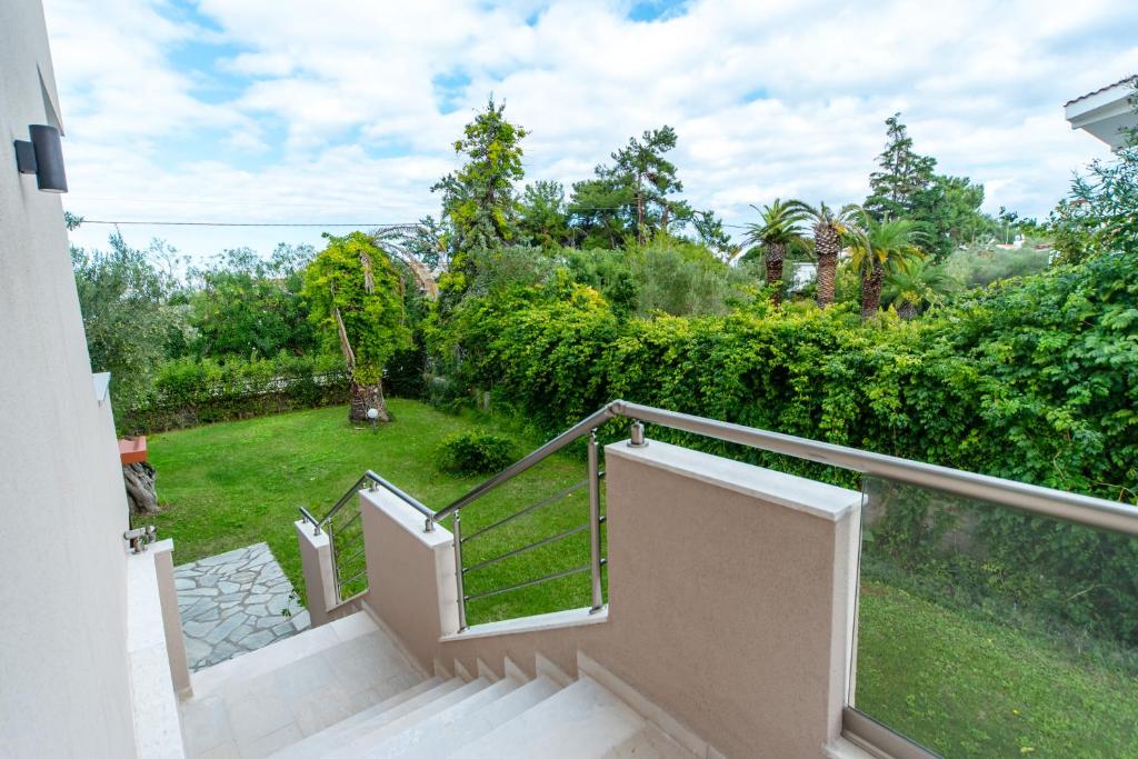 Vonkajšia záhrada v ubytovaní Villa Diamantis Apartments