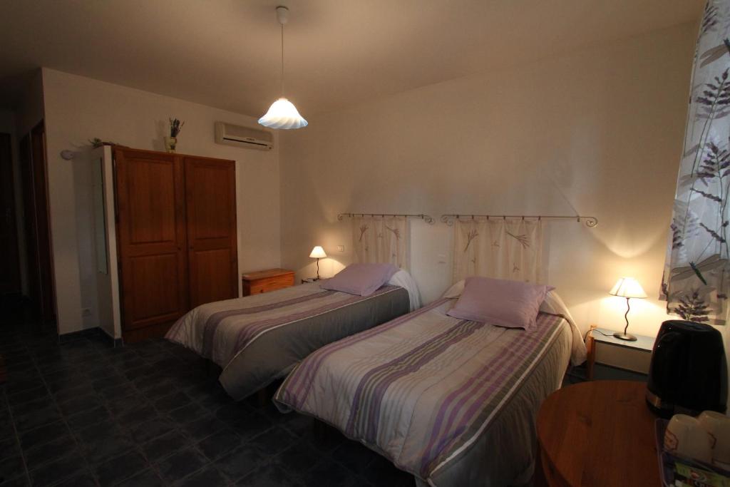 CLOS DE LA FONT - Double Or Twin Room With Terrace