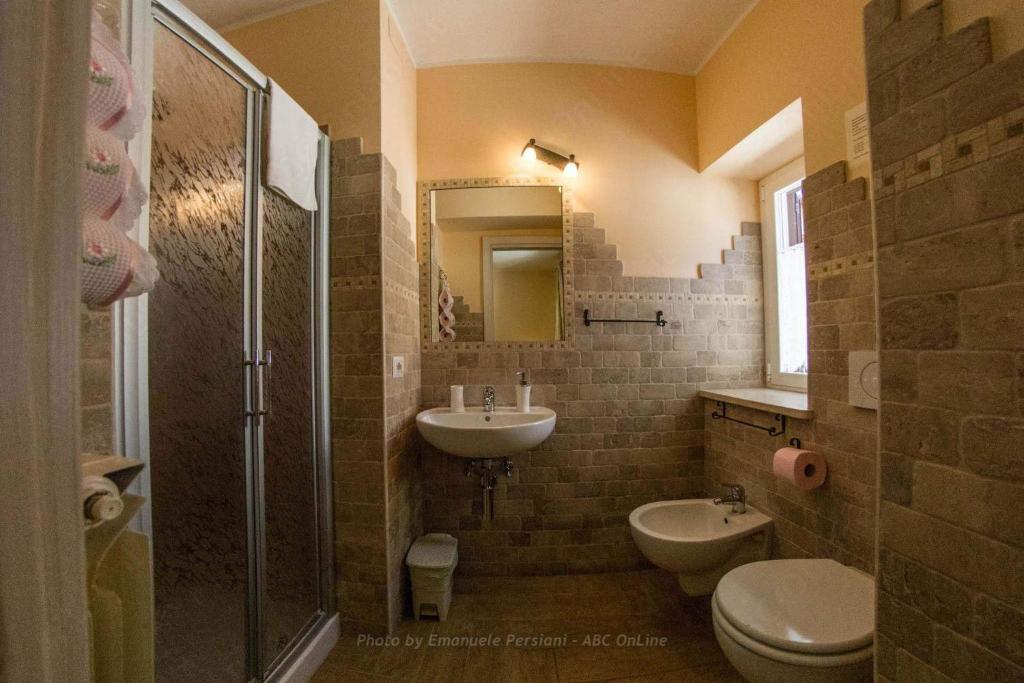 Koupelna v ubytování Agriturismo Baldassari