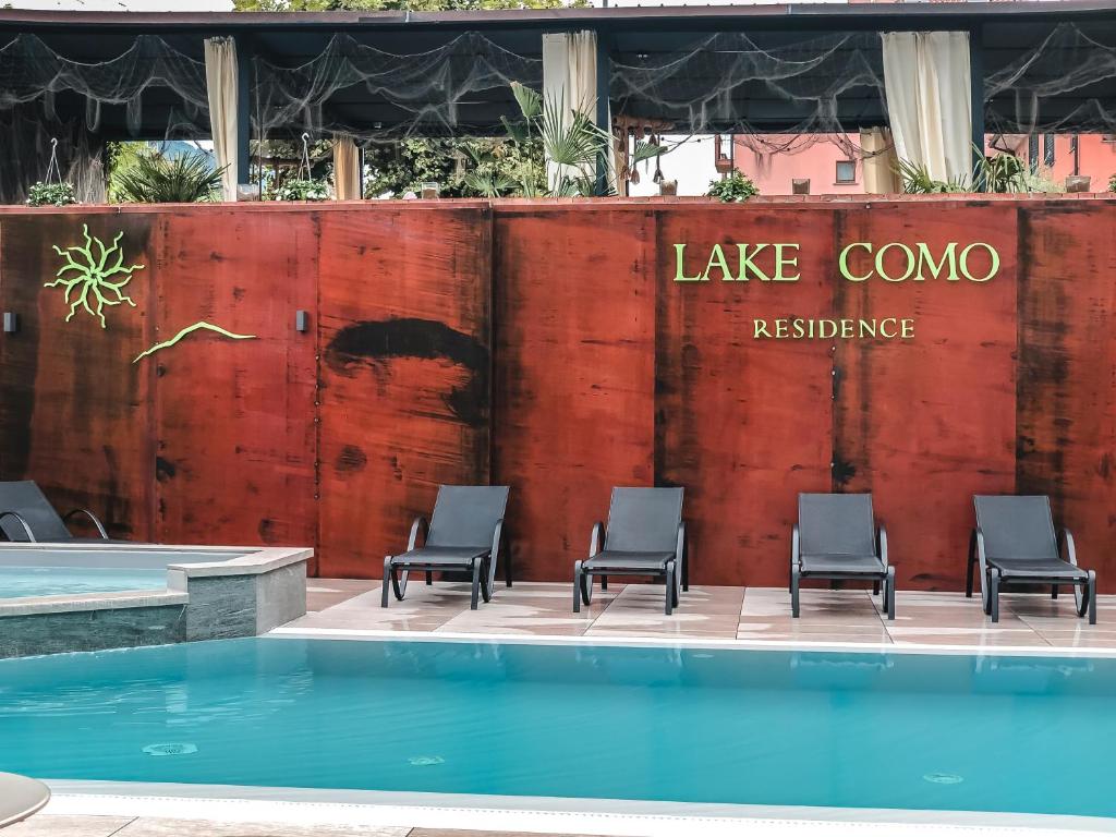 The swimming pool at or close to Residence Lake Como