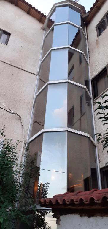 Budova, kde se hotel nachází