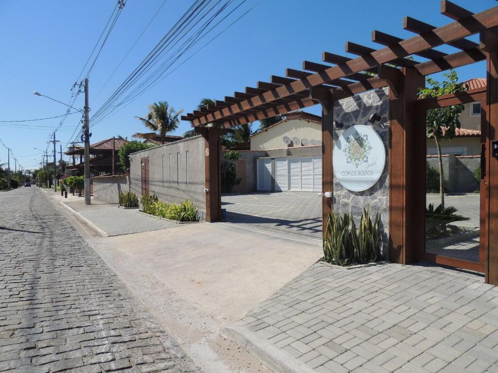  Casa com 3 quartos em condomínio 290m da praia de Geribá