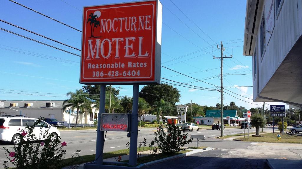 Imagem da galeria de Nocturne Motel em New Smyrna Beach