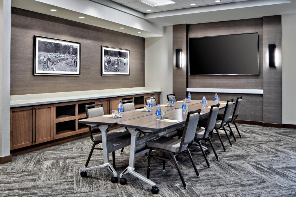 Hyatt Place Grand Rapids Downtown photo