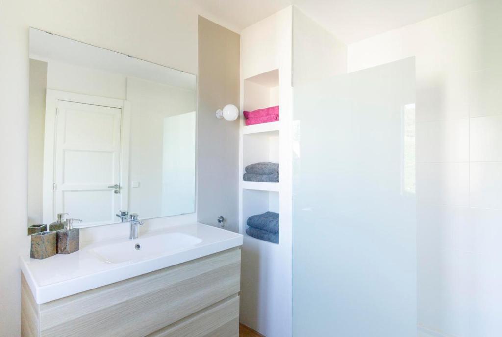 Koupelna v ubytování Fantástica casa de diseño en Alp