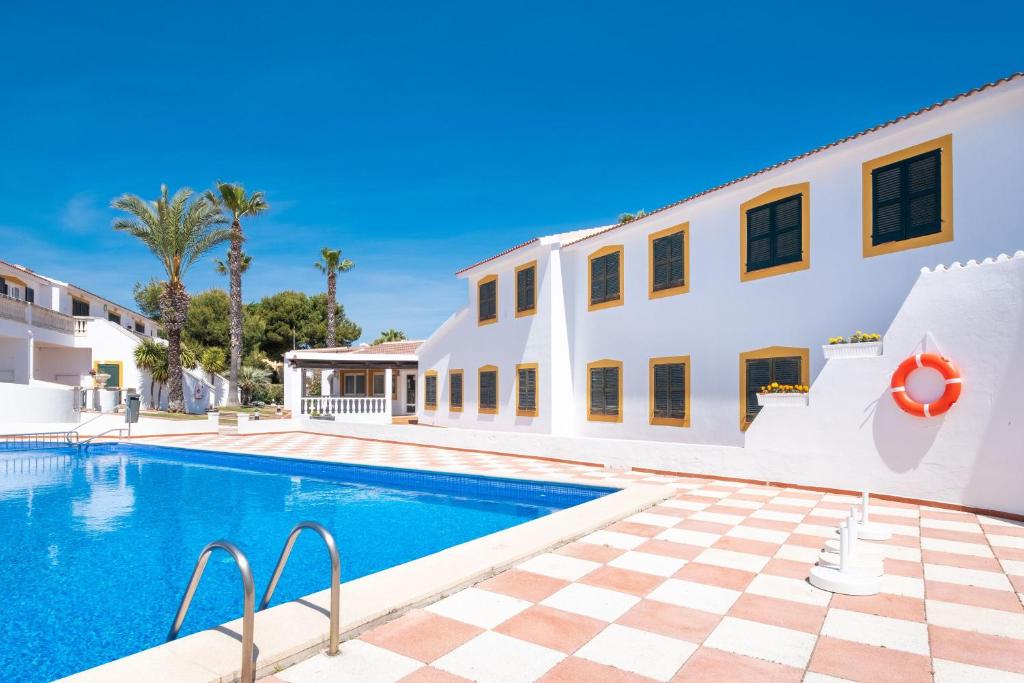 Apartamento Retesa (España Calan Bosch) - Booking.com