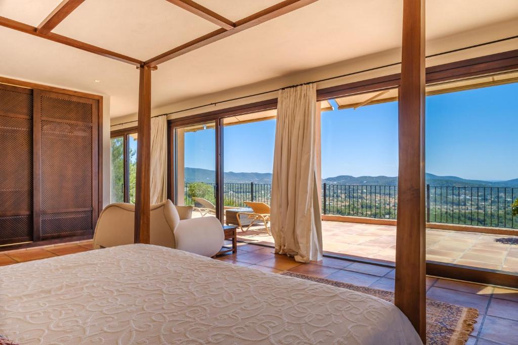 SA MUNTANYA, Santa Eularia des Riu – Updated 2022 Prices