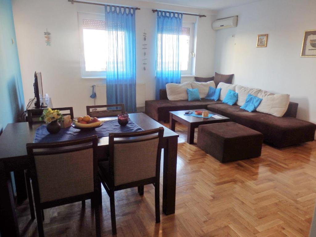Χώρος καθιστικού στο Apartment Erika 2