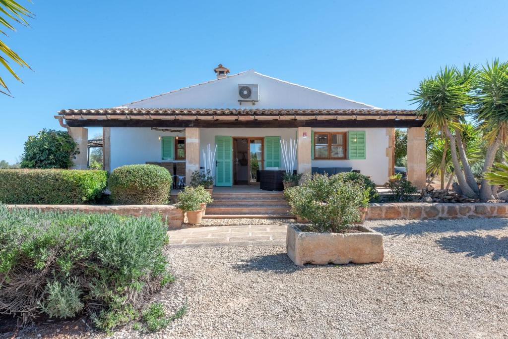 The building in which the holiday home is located