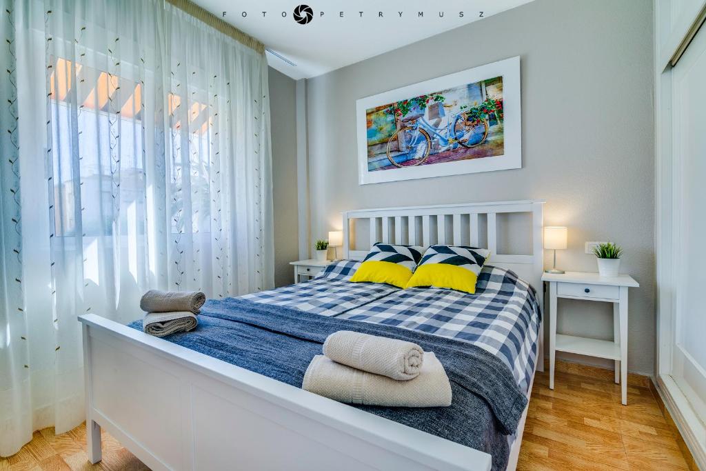 Posteľ alebo postele v izbe v ubytovaní 108 Apartament Fabulus