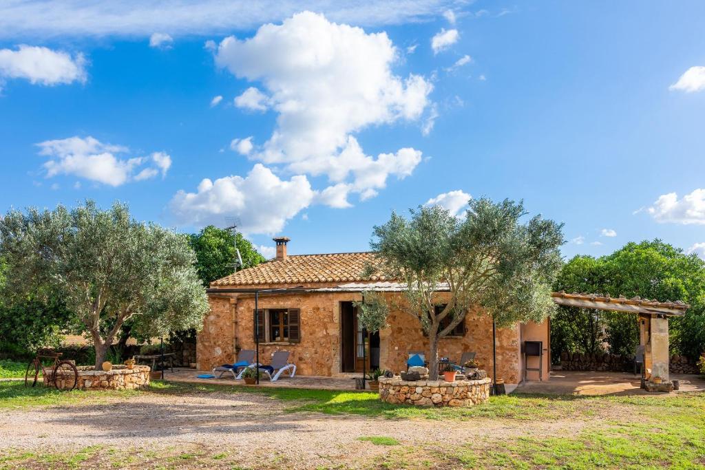 Villa Finca Son Salom, Es Llombards, Spain - Booking.com