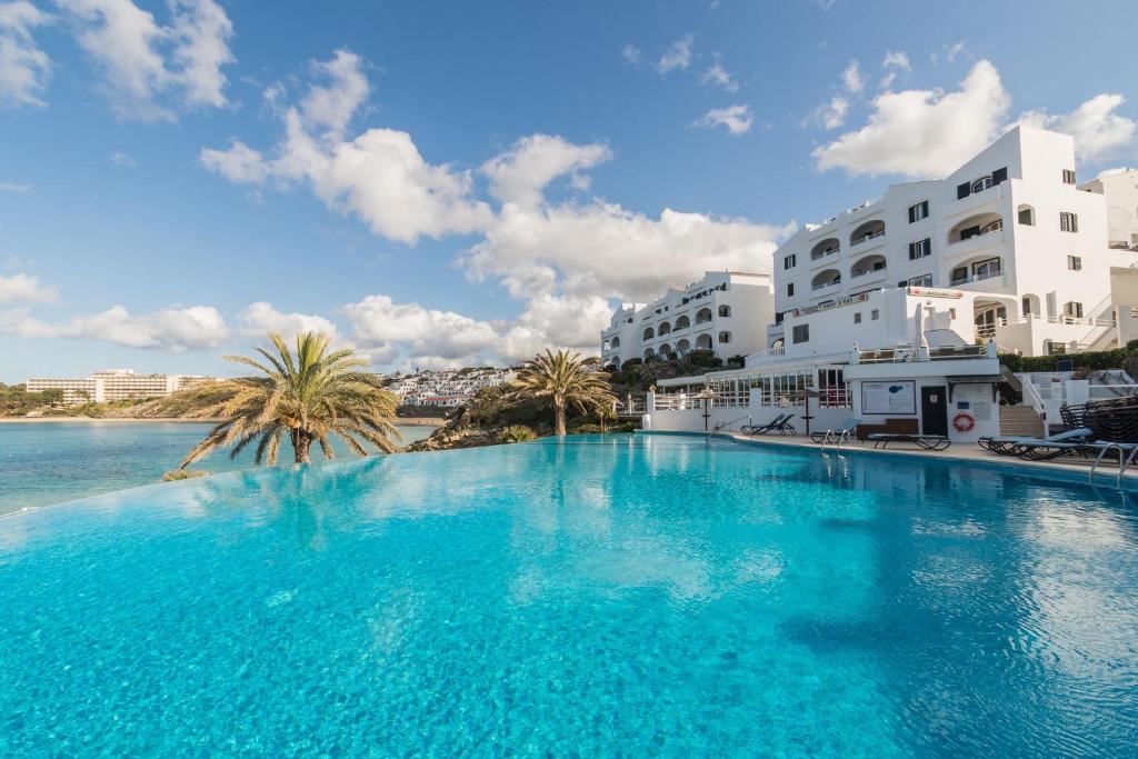 White Sands 3.08, Arenal den Castell – Precios actualizados 2022