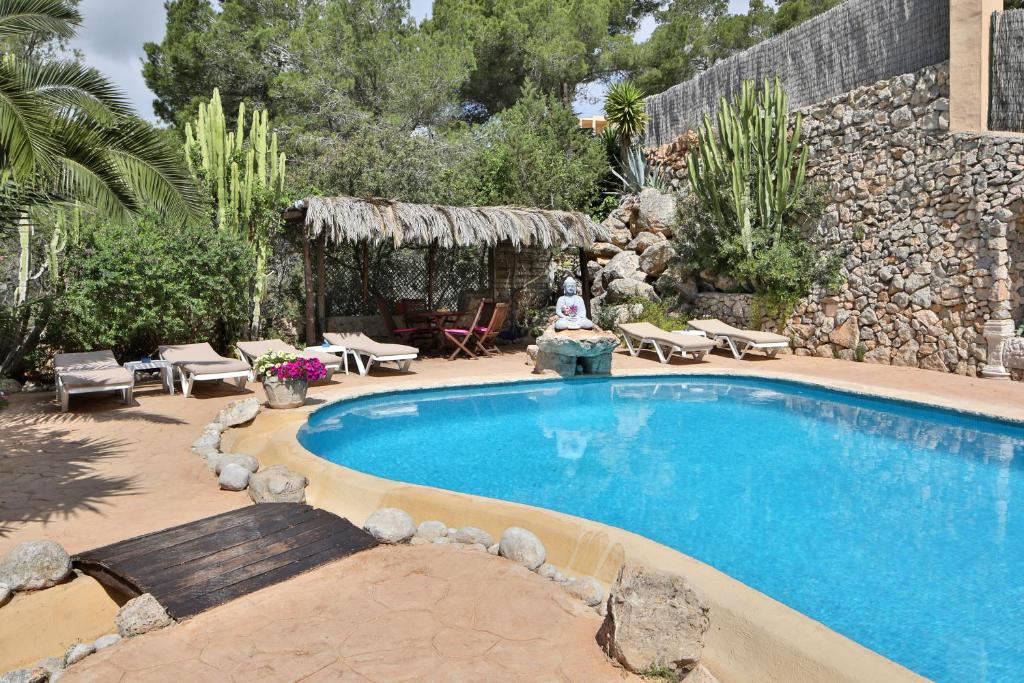 Booking.com: Villa Can Tinalles , Sant Jordi, Spanje . Boek ...