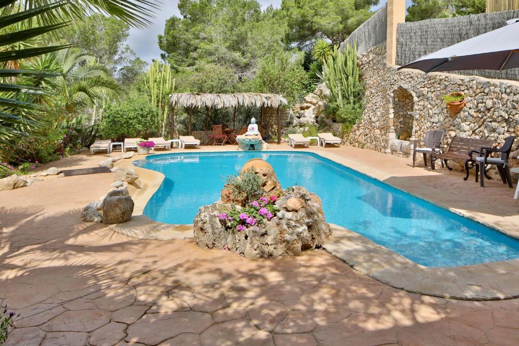 Booking.com: Villa Can Tinalles , Sant Jordi, Spanje . Boek ...