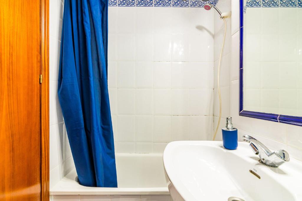 Kúpeľňa v ubytovaní Apartamento en Vejer