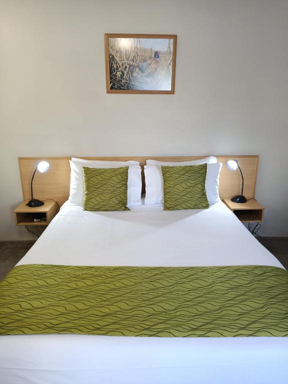 ASURE Macy's Motor Inn - Resim 25