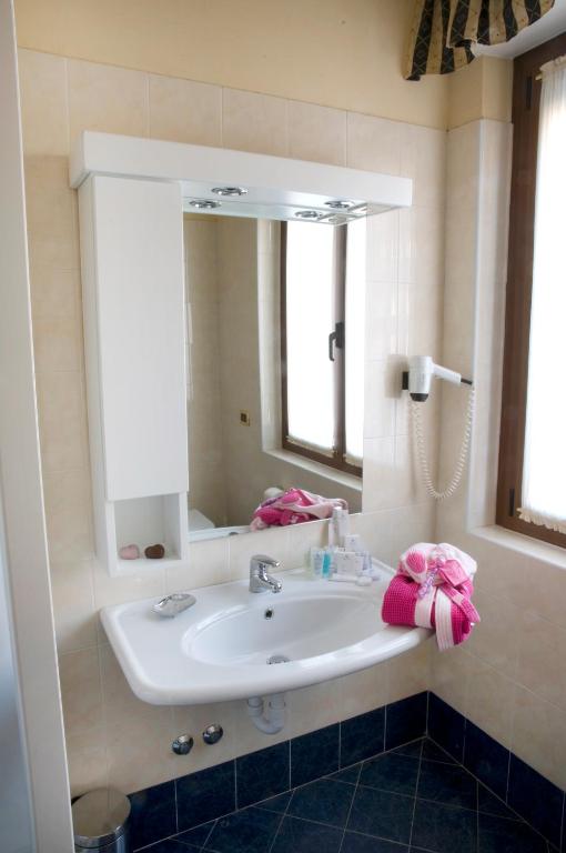 Albergo Milano - Suite Junior Con Ducha