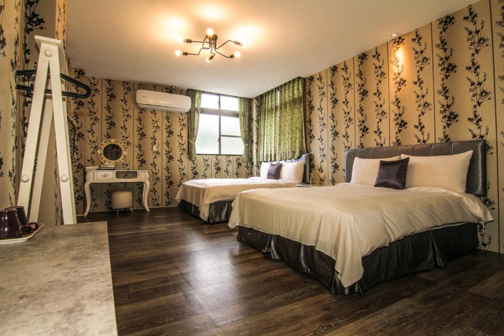 Sun Moon Lake Loft Inn - Chambre Quadruple Supérieure