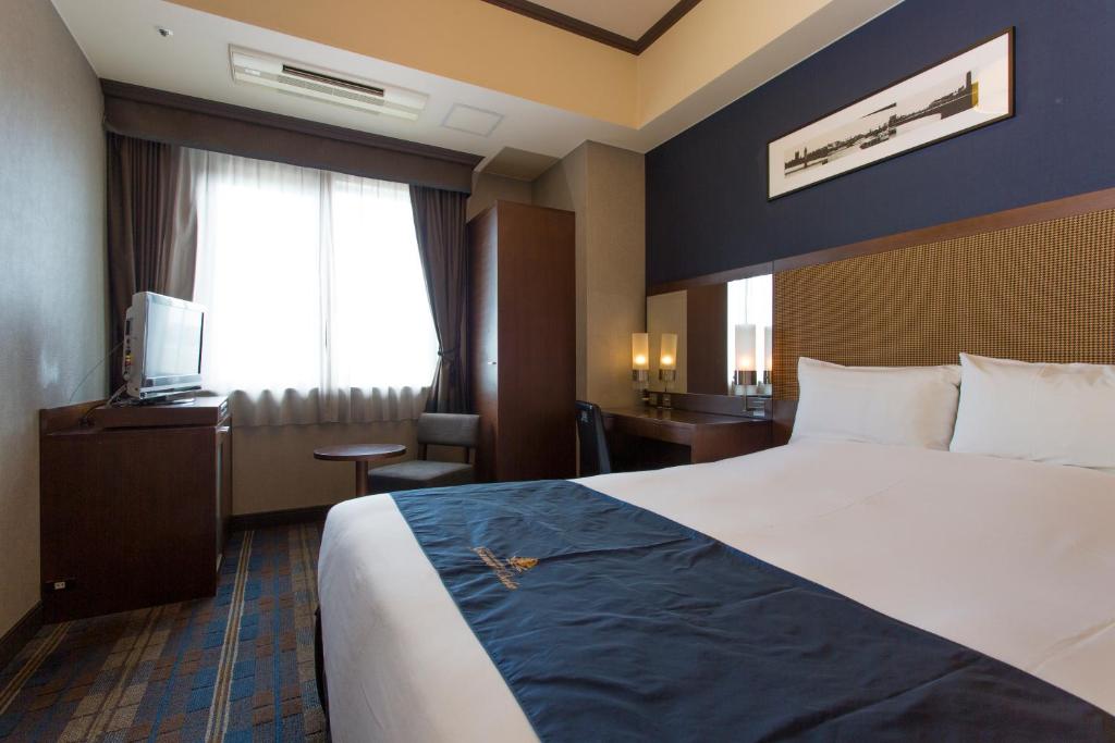 Hotel Monterey Grasmere Osaka - 