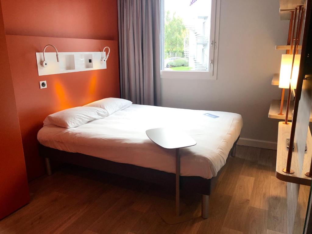 ibis budget Reims Parc Des Expositions - Resim 17
