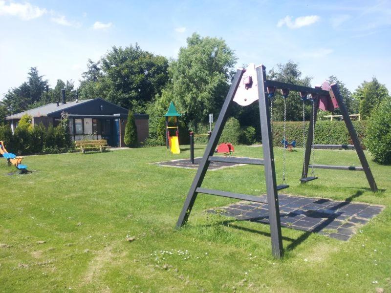 Herní místnost nebo prostor pro děti v ubytování Zonnig Zuid