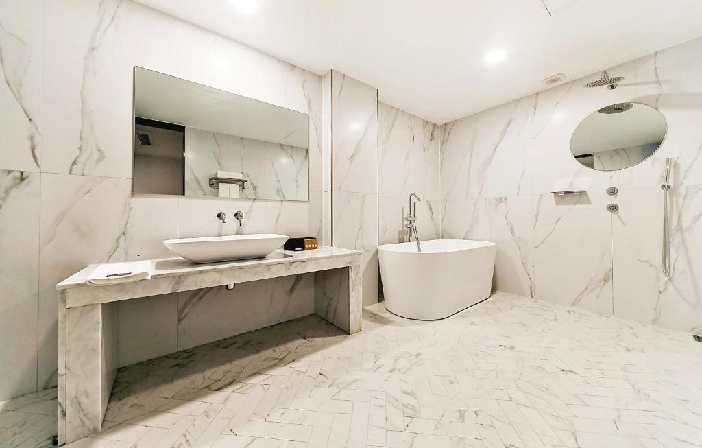 Hotel Noblestay - Habitación Doble Prémium