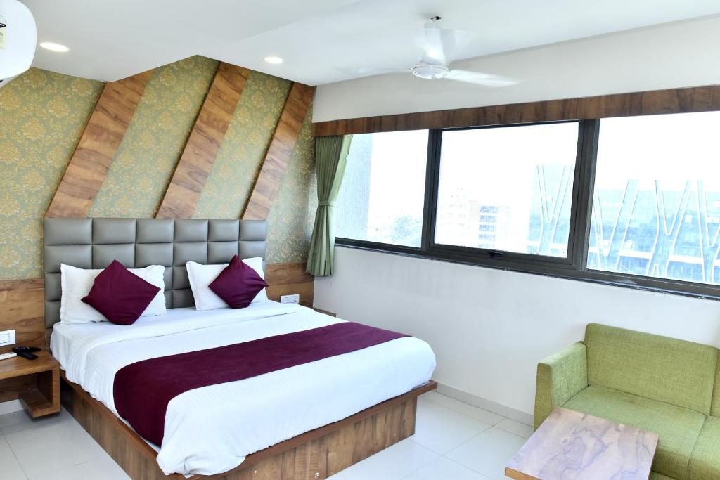 Gallery image of Hotel Royal King by Sky Stays in Ahmedabad