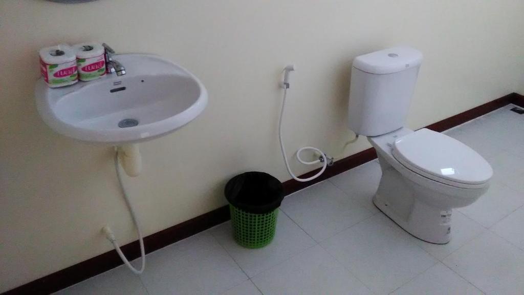 Lanta New Coconut Bungalow - 11