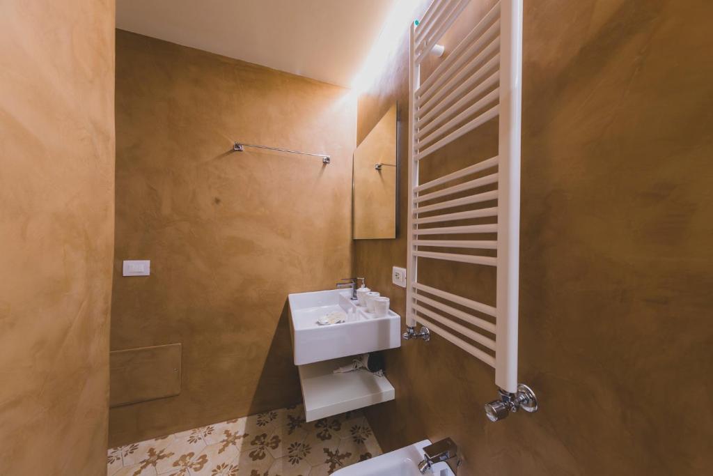 Łazienka w obiekcie Cefalù Design Suites