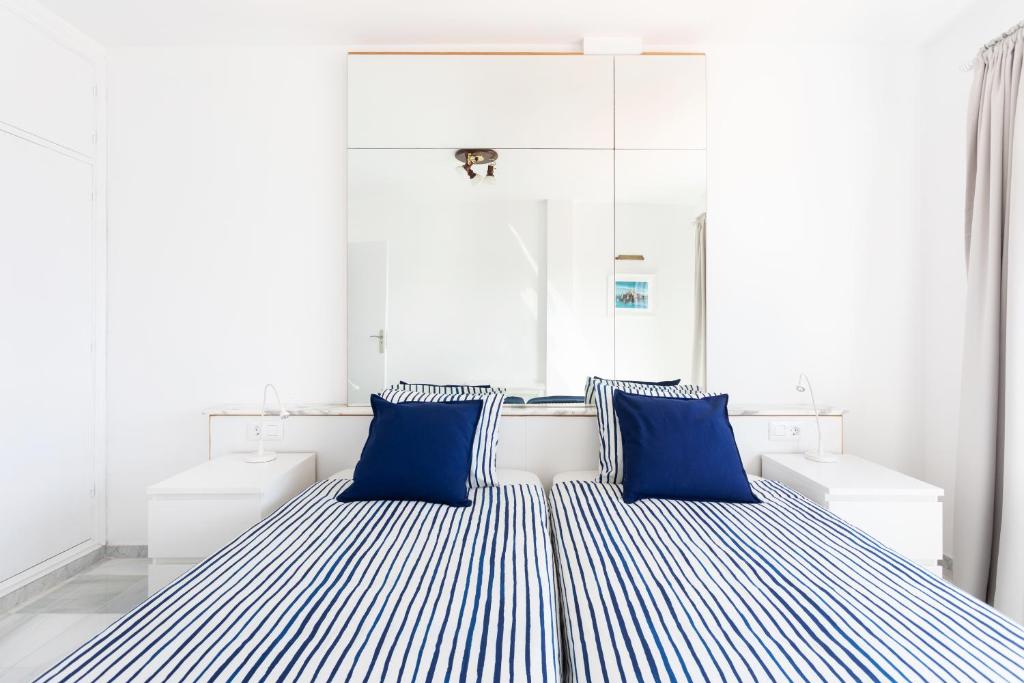 Posteľ alebo postele v izbe v ubytovaní Home2Book Stunning Sea Views Adeje, Wifi & Pool