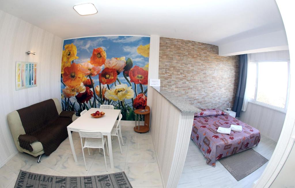 COLORED HOUSE Apartments - 