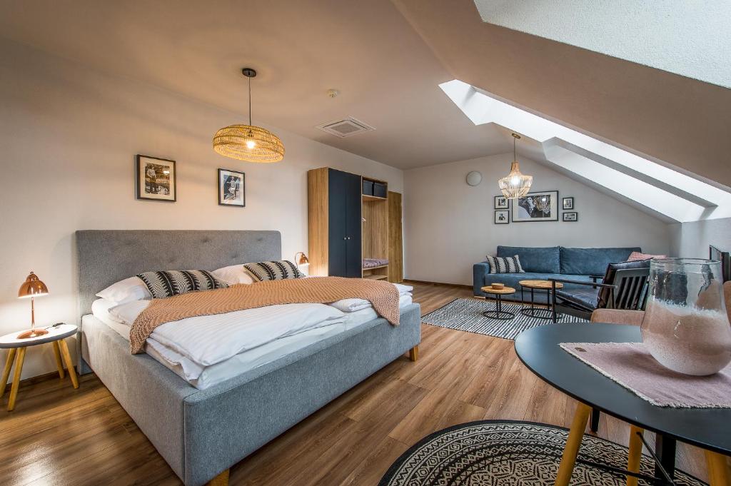 POETIKA apartments - отзывы и видео