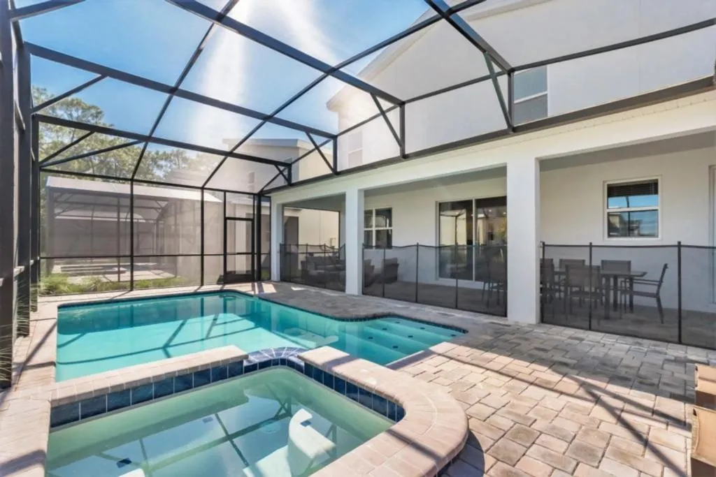 Rent a Luxury Villa on Storey Lake Resort, Minutes from Disney, Orlando Villa 3232, Kissimmee, Statele Unite ale Americii
