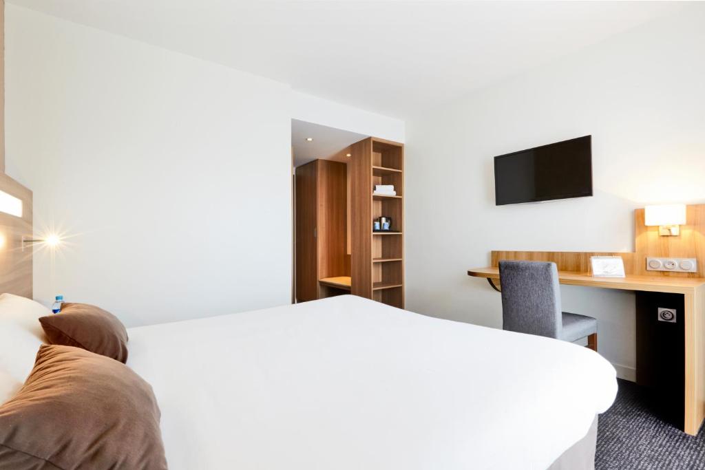 Kyriad Hotel Laval - Habitación Doble Superior