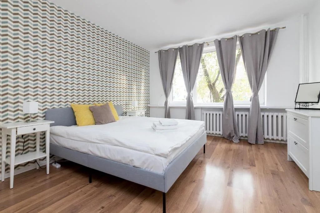 Metro Wilanowska 3-Bedroom Apartment, Warsaw, Poland