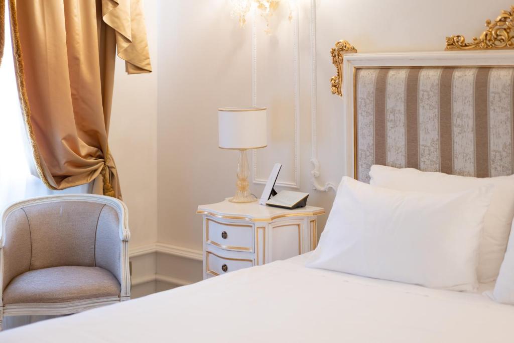 Ca' Bonfadini Historic Experience - Resim 45