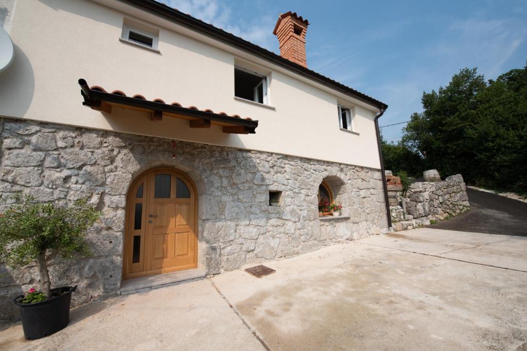 Budynek, w którym mieści się apartament