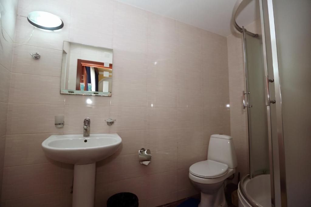 Koupelna v ubytování Hotel Isaka