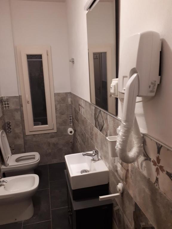 Kúpeľňa v ubytovaní L'ARCA affittacamere