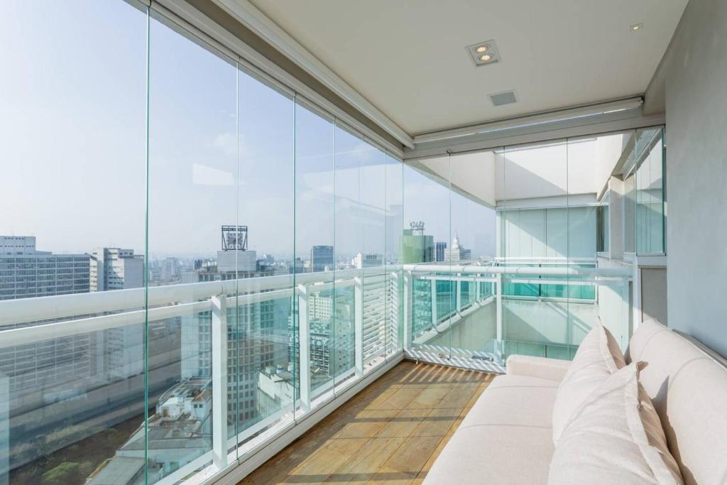  MO2705B Exclusivo penthouse com teto retrátil