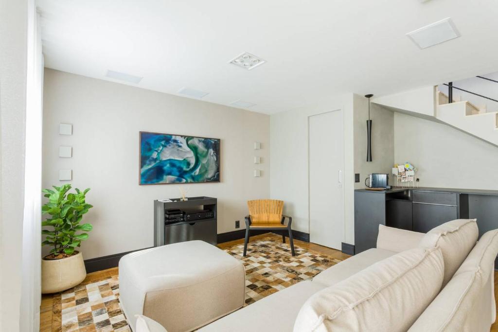  MO2705B Exclusivo penthouse com teto retrátil