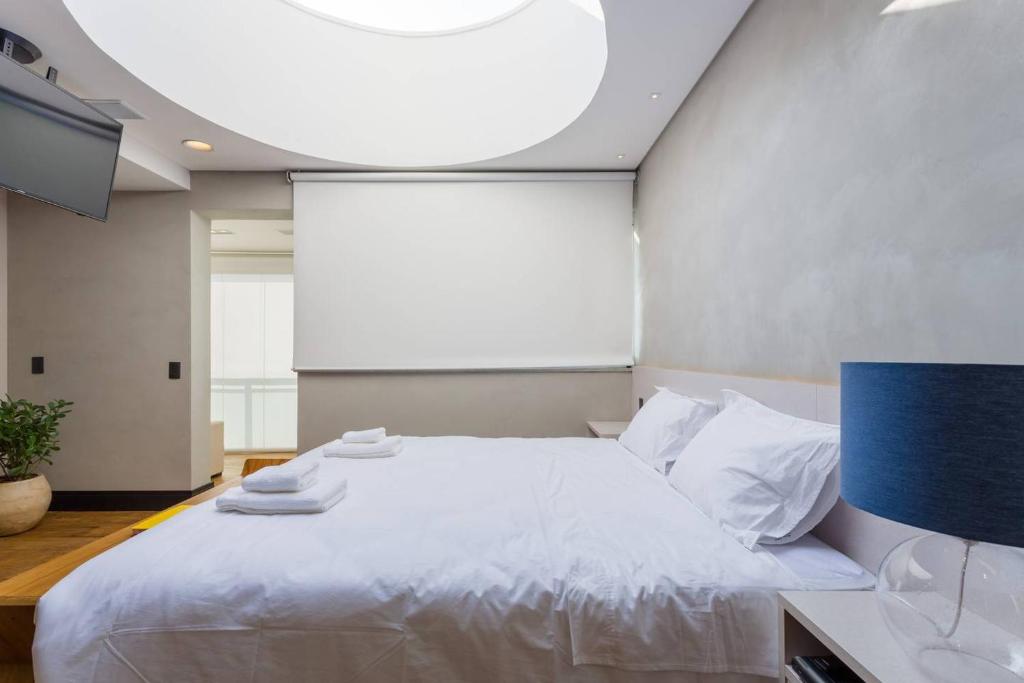  MO2705B Exclusivo penthouse com teto retrátil