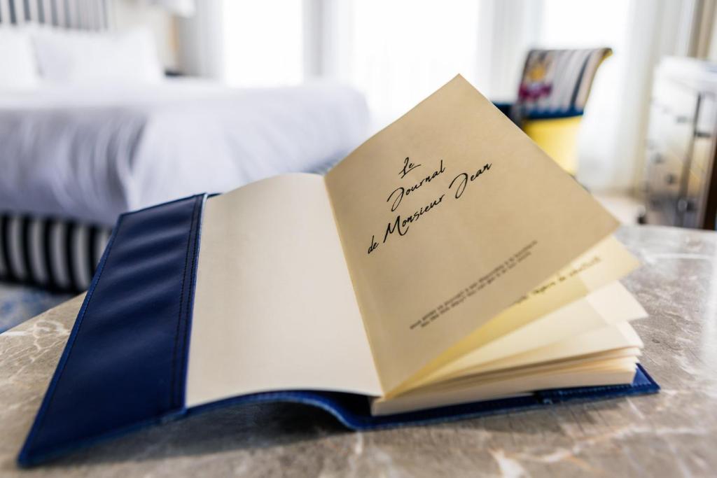 Postel nebo postele na pokoji v ubytování Monsieur Jean - Hôtel Particulier