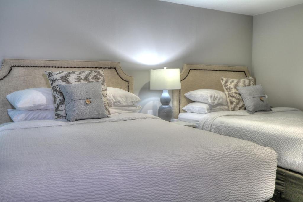 River Edge Inn photo