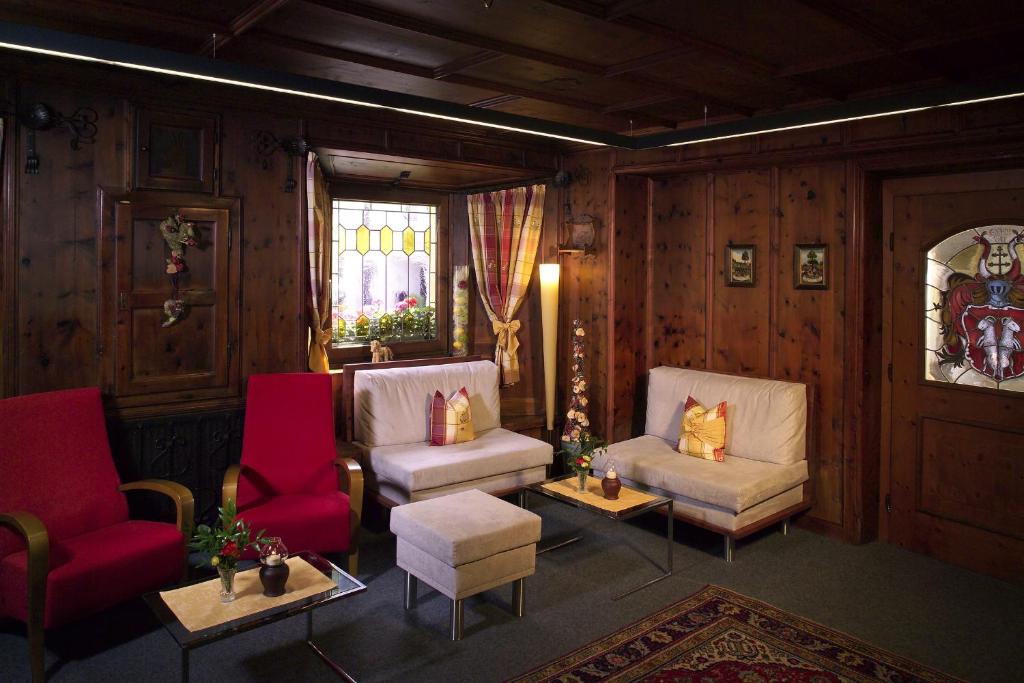 Posezení v ubytování Hotel Zum Hirschen