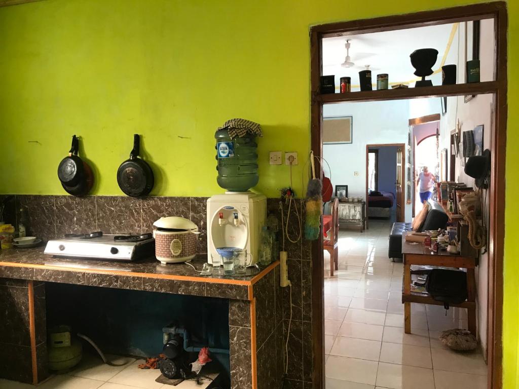 Fotografie z fotogalerie ubytování Red Beach Homestay v destinaci Pasanggaran