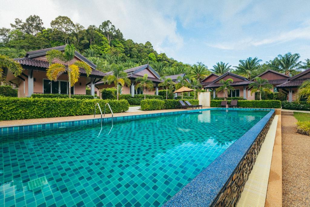 Bazén v ubytování Palm Kiri Aonang Resort nebo v jeho okolí