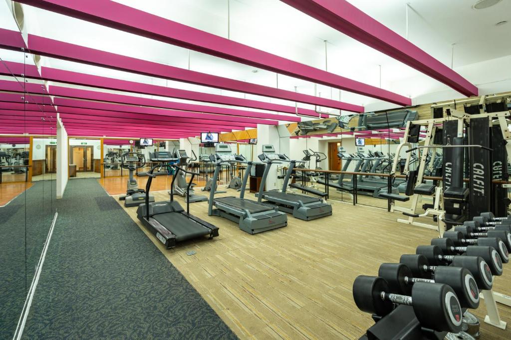 Fitness centrum a/nebo fitness zařízení v ubytování Hôtel du Parc Hanoï