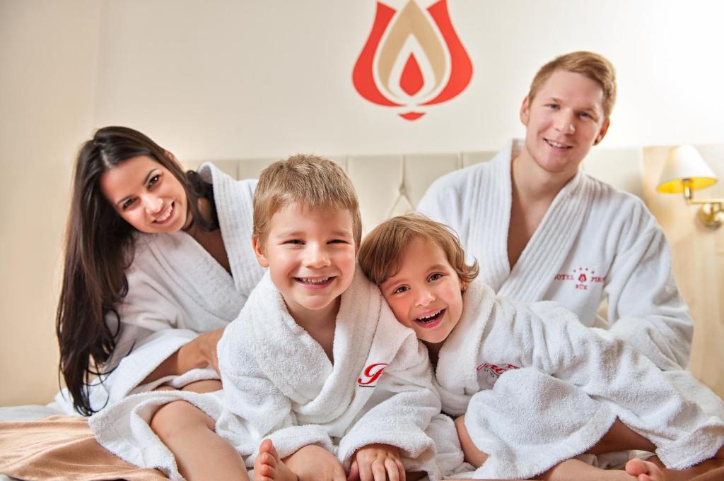 Hotel Piroska – Photos 1